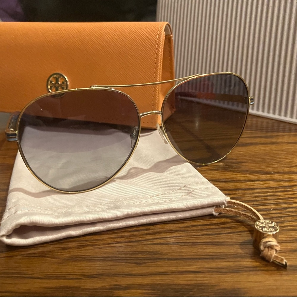 Tory Burch Aviator Sunglasses Oversized Pilot Shades Sunnies Glasses EUC
